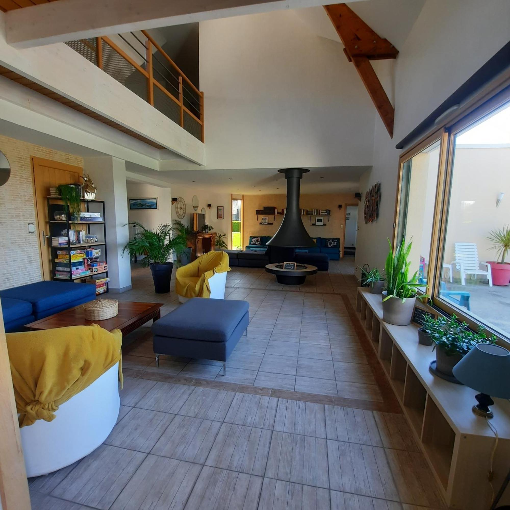 Magnifique Villa Avec Piscine Interieure Saint-Pois المظهر الخارجي الصورة