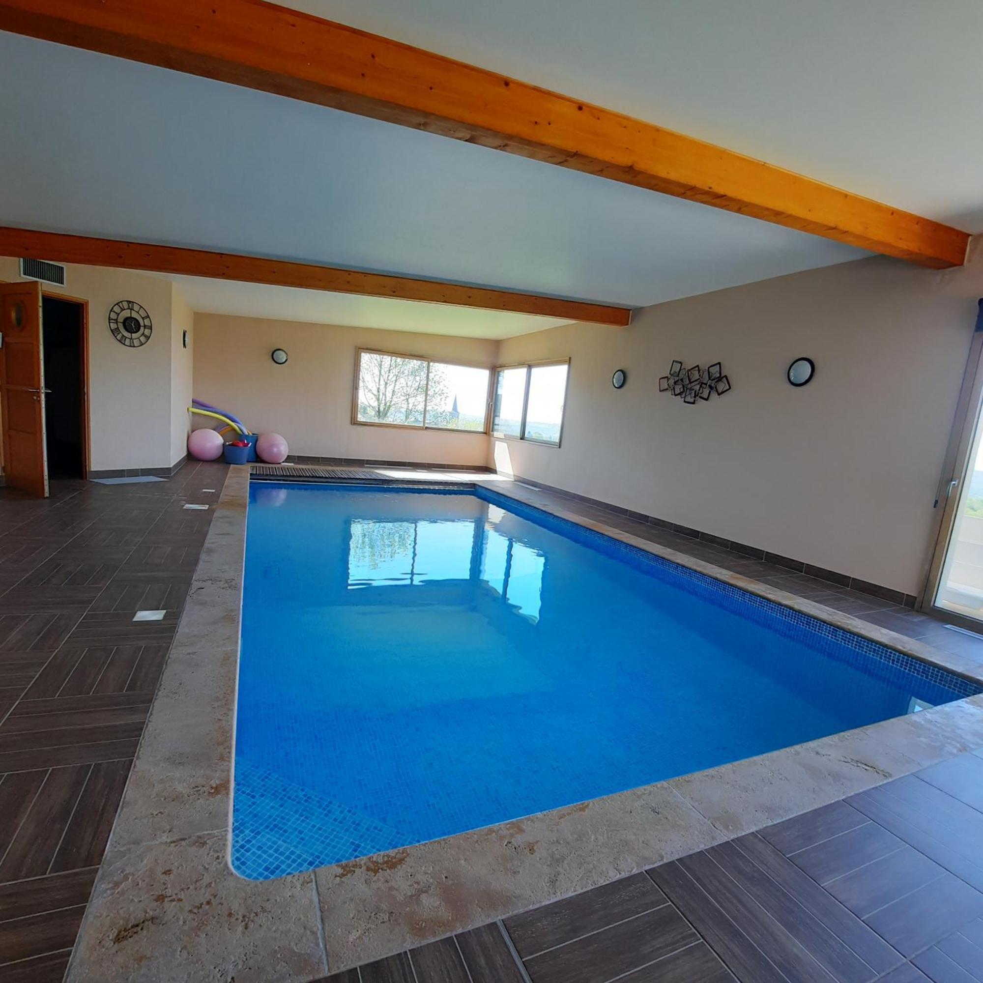Magnifique Villa Avec Piscine Interieure Saint-Pois المظهر الخارجي الصورة